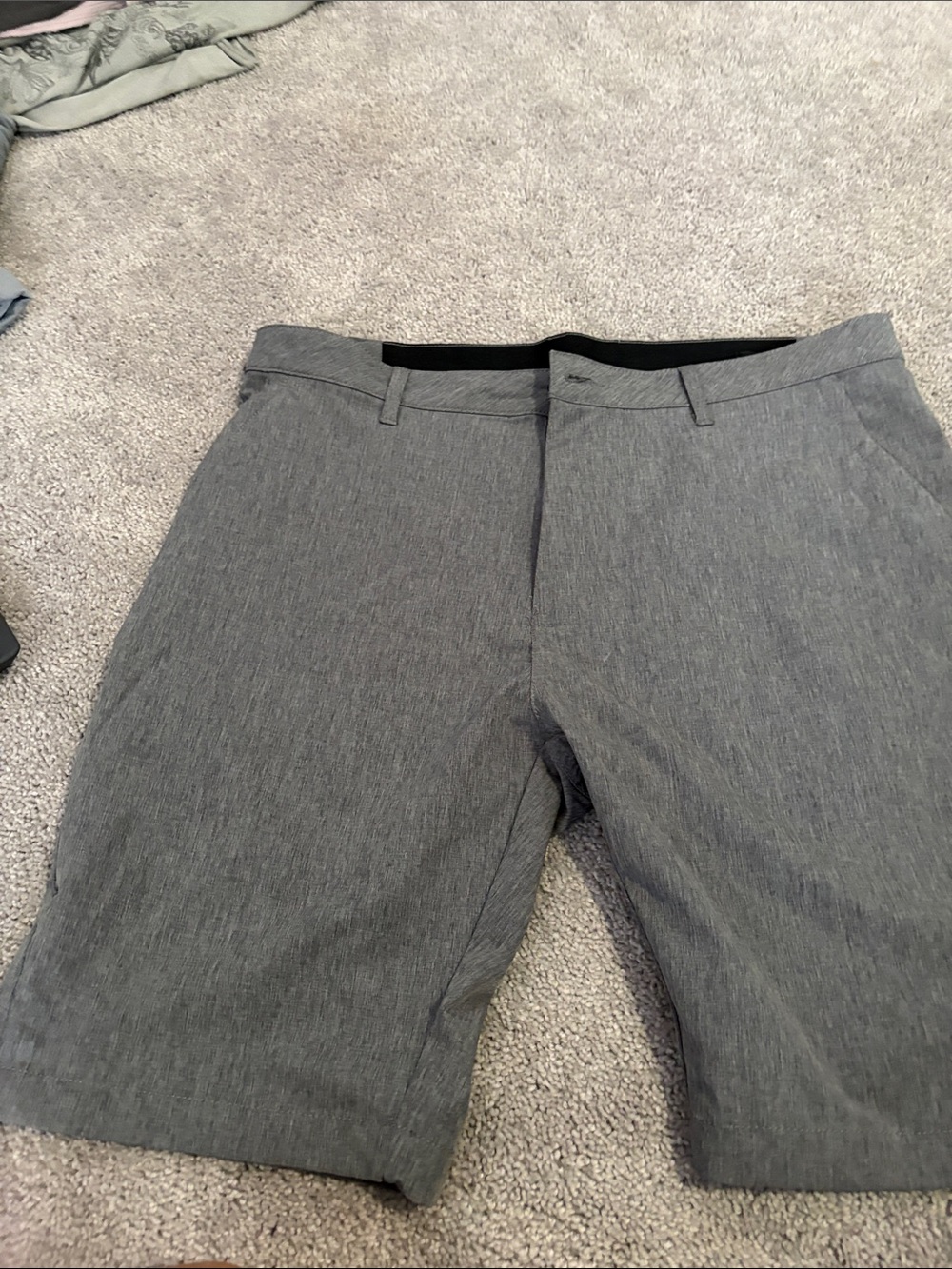 GAP Men’s Flat Front Gray Shorts